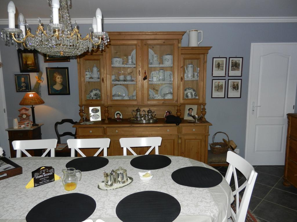 Les Broussous Bed and Breakfast Sauve Exteriör bild